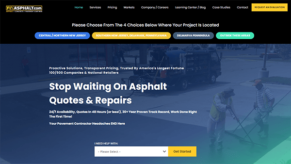 Screenshot of a website offering asphalt quotes and repairs. The site highlights quote availability in 48 hours and features a form for users to request services in various regions.